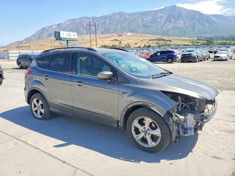 2014 Ford Escape მანქანა იყიდება აუქციონზე, vin: 1FMCU0GX1EUD01683, აუქციონის ნომერი: 58413116