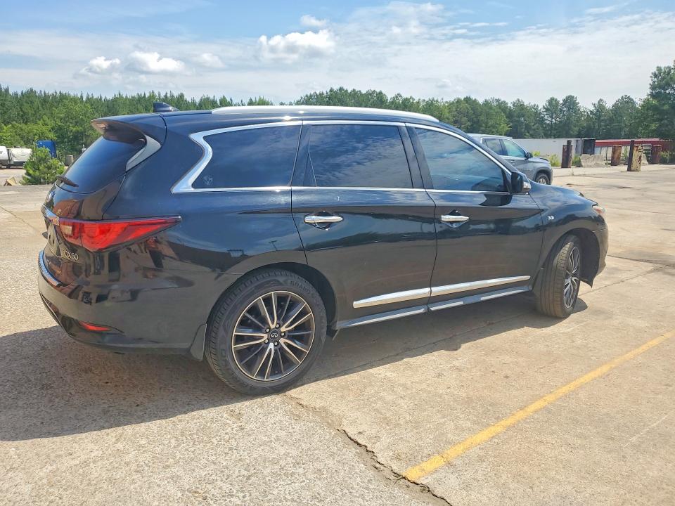 56822106 :رقم المزاد ، 5N1DL0MN7JC526734 vin ، 2018 Infiniti Qx60 مزاد بيع