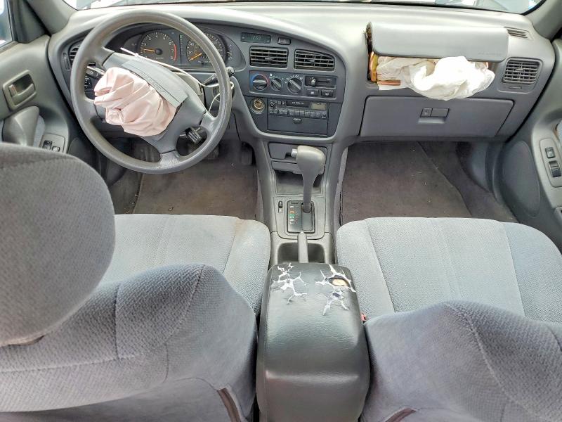 55512096 :رقم المزاد ، 4T1BG12K0TU944656 vin ، 1996 Toyota Camry مزاد بيع