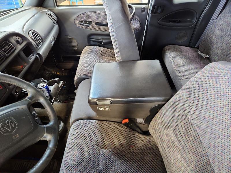 55348196 :رقم المزاد ، 1B7KF23671J583696 vin ، 2001 Dodge Ram 2500 مزاد بيع