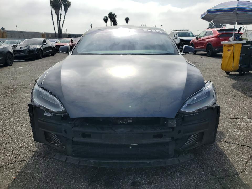 56134286 :رقم المزاد ، 5YJSA1E24LF361632 vin ، 2020 Tesla Model S مزاد بيع