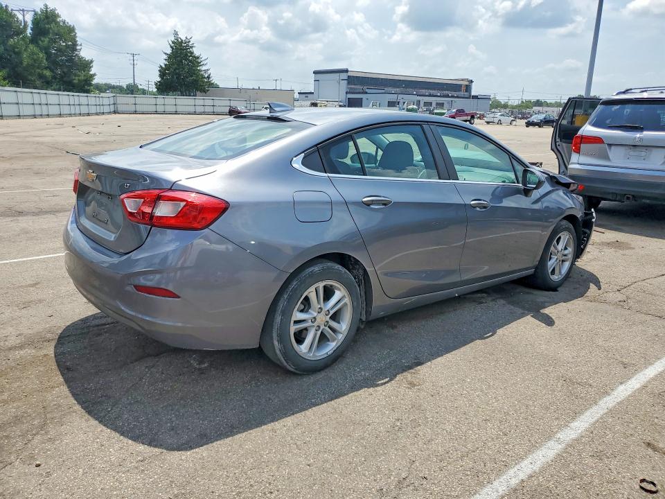 Продаж на аукціоні авто 2018 Chevrolet Cruze, vin: 1G1BE5SM2J7204758, номер лоту: 59088436