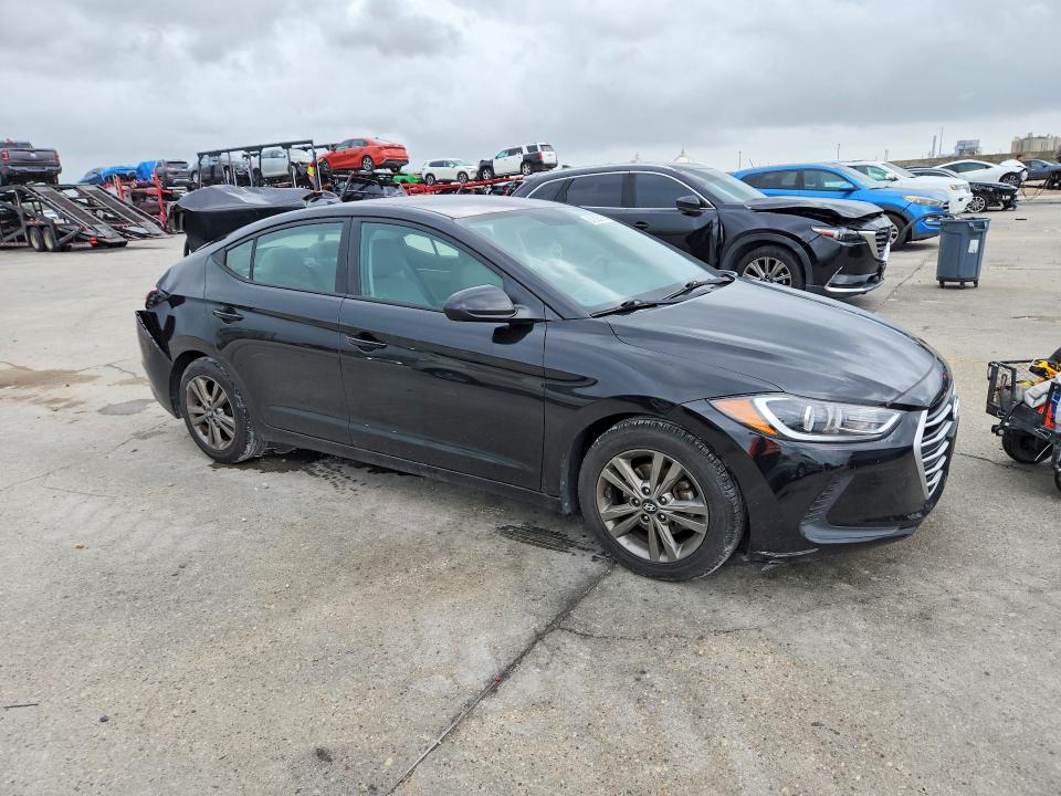 57909016 :رقم المزاد ، 5NPD84LF6HH051518 vin ، 2017 Hyundai Elantra مزاد بيع