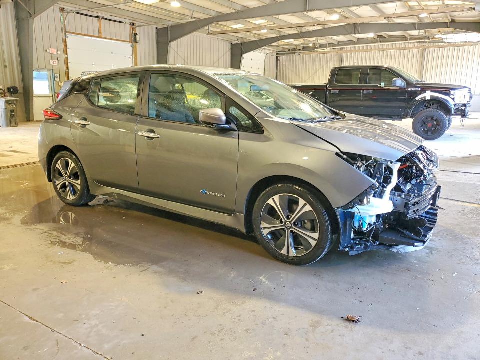 2018 Nissan Leaf მანქანა იყიდება აუქციონზე, vin: 1N4AZ1CP4JC301031, აუქციონის ნომერი: 55699376