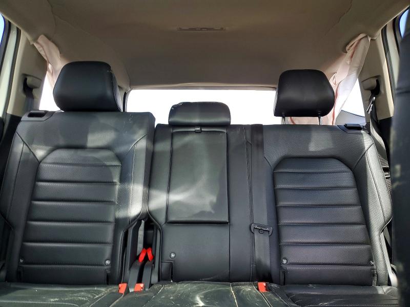 57953196 :رقم المزاد ، 1V2TR2CA2JC575752 vin ، 2018 Volkswagen Atlas مزاد بيع