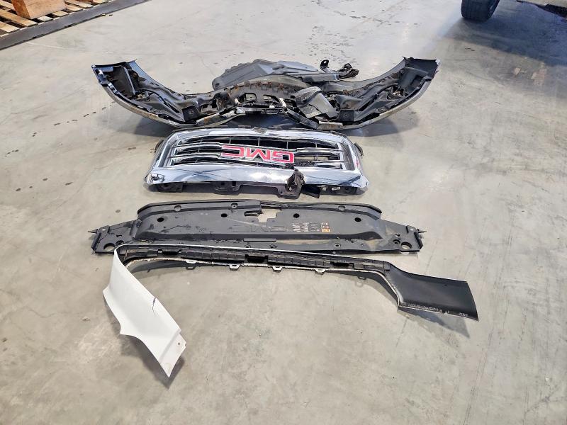 58365686 :رقم المزاد ، 3GTU2VEC7FG172882 vin ، 2015 Gmc Siera15004wd مزاد بيع