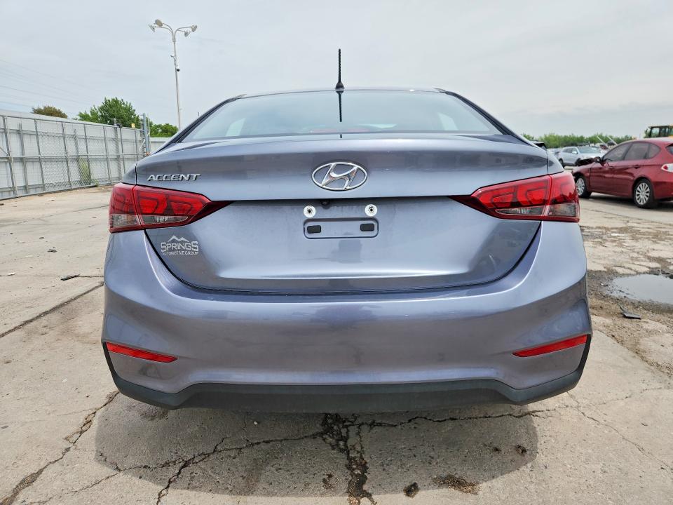 55760276 :رقم المزاد ، 3KPC24A33JE022834 vin ، 2018 Hyundai Accent مزاد بيع