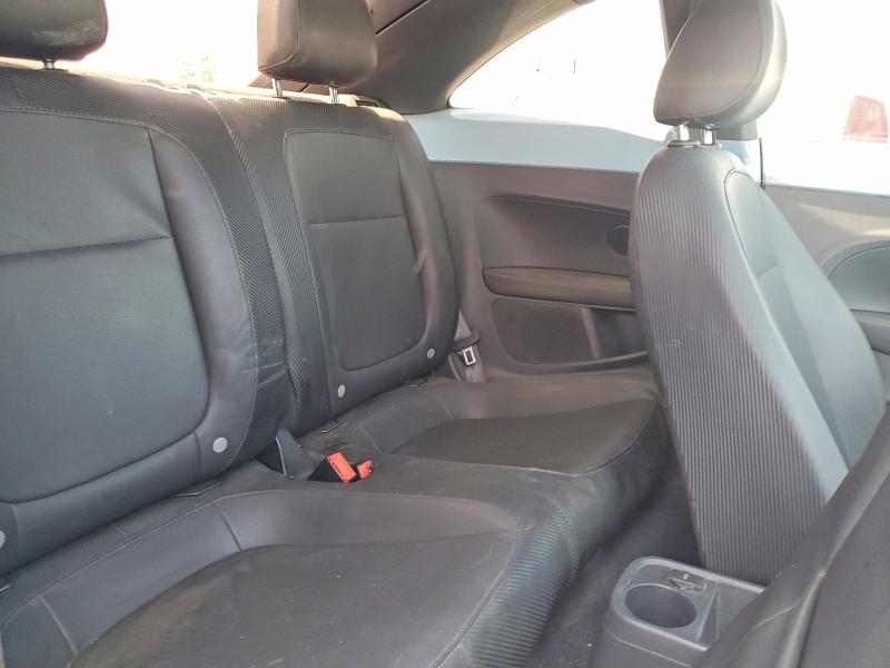 58102026 :رقم المزاد ، 3VWHP7AT6CM625453 vin ، 2012 Volkswagen Beetle مزاد بيع