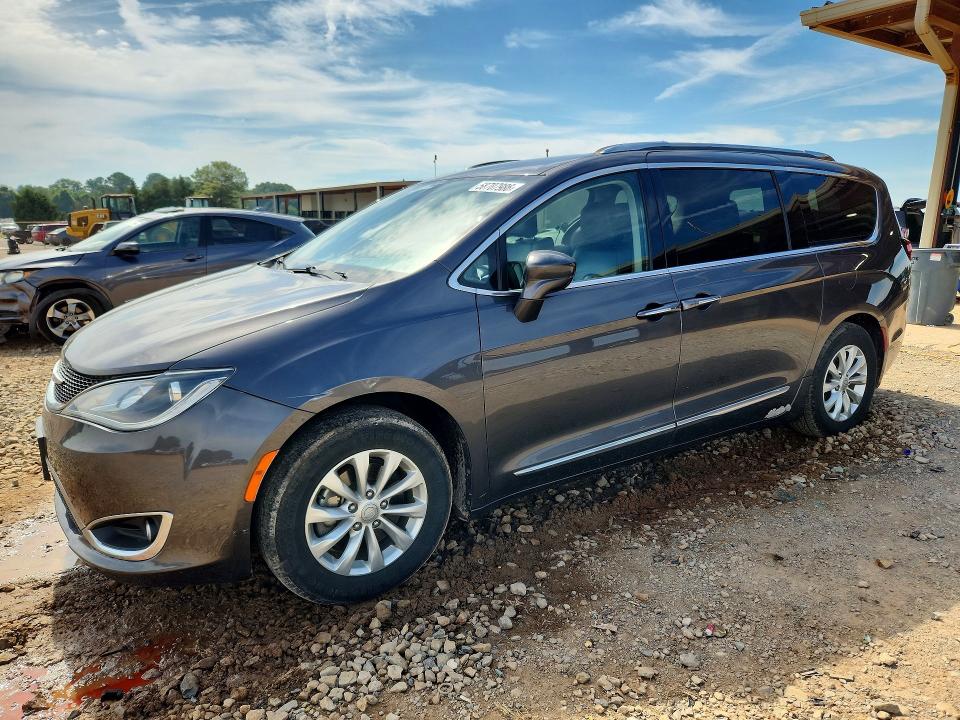 58707986 :رقم المزاد ، 2C4RC1BG5KR668724 vin ، 2019 Chrysler Pacifica مزاد بيع