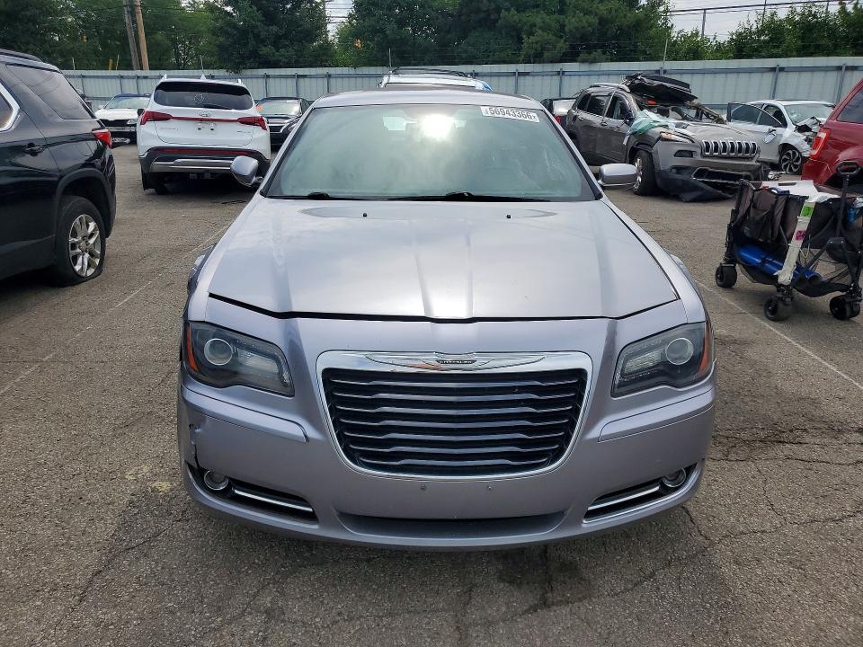 Продажа на аукционе авто 2013 Chrysler 300, vin: 2C3CCABG2DH711676, номер лота: 56943366