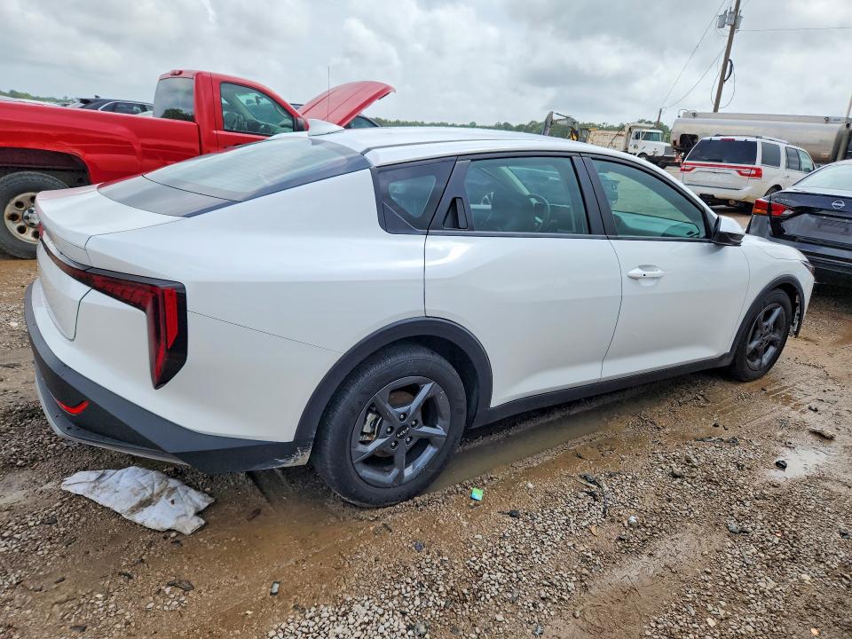 Продажа на аукционе авто 2025 Kia K4, vin: 3KPFT4DE6SE111306, номер лота: 57444986