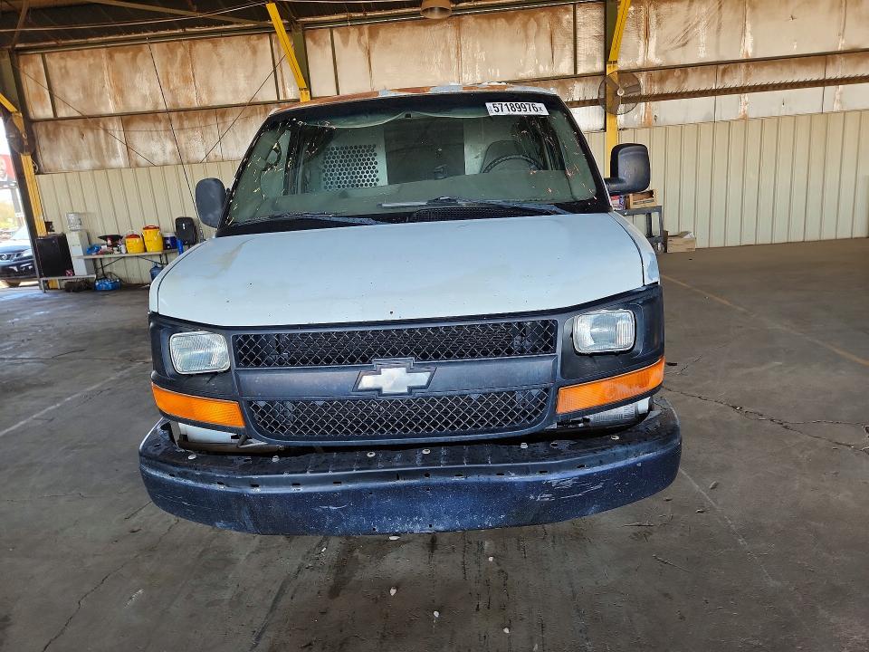 57189976 :رقم المزاد ، 1GCFG15XX51129950 vin ، 2005 Chevrolet Express G1500 مزاد بيع