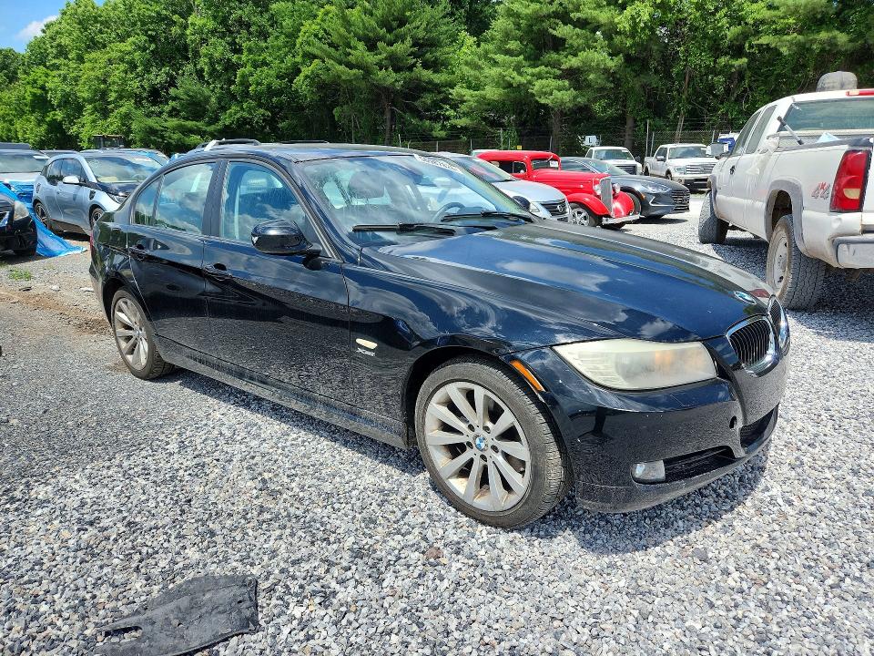 56987826 :رقم المزاد ، WBAPK5G55BNN81778 vin ، 2011 Bmw 328 مزاد بيع