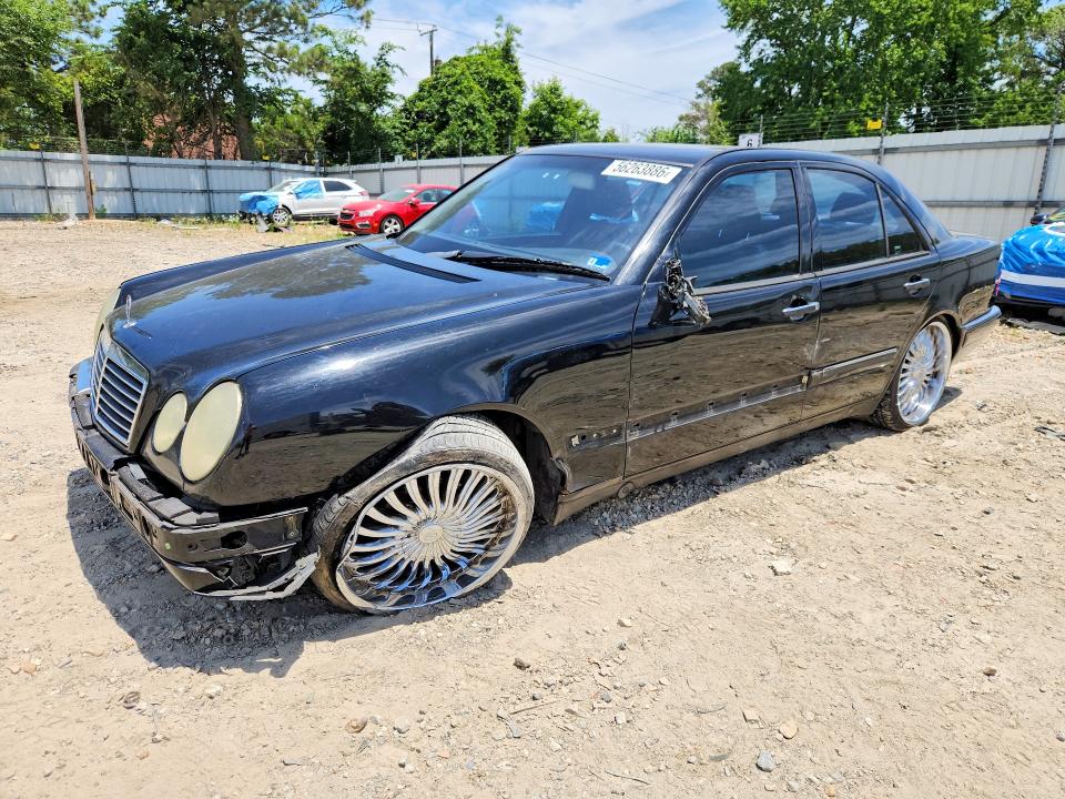 56263886 :رقم المزاد ، WDBJF65H2XA909770 vin ، 1999 Mercedes-benz E مزاد بيع