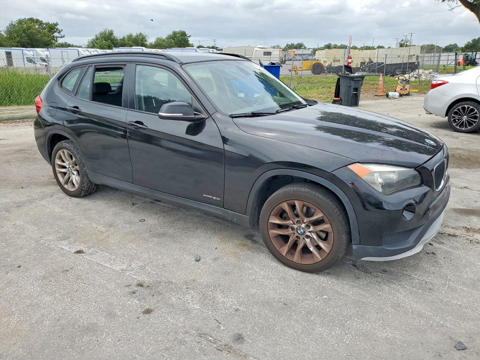 Продаж на аукціоні авто 2015 Bmw X1, vin: WBAVL1C5XFVY28690, номер лоту: 53544166