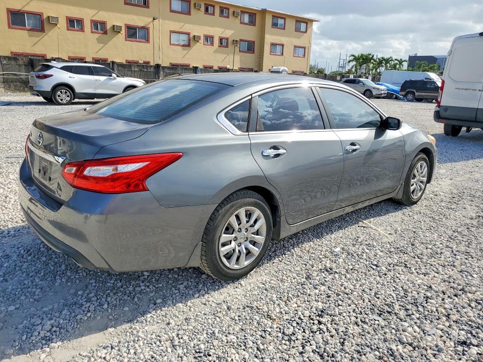 59162356 :رقم المزاد ، 1N4AL3AP3HN331801 vin ، 2017 Nissan Altima مزاد بيع