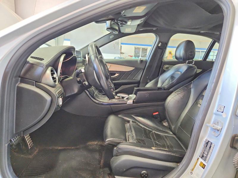 55986896 :رقم المزاد ، 55SWF4KB1FU095417 vin ، 2015 Mercedes-benz C مزاد بيع
