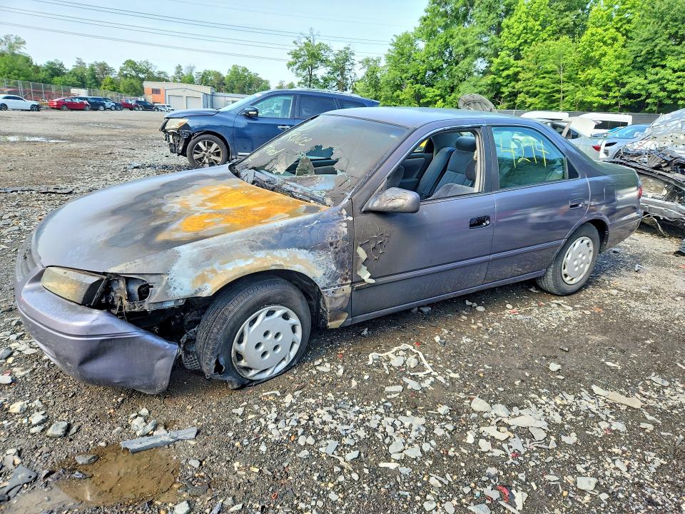 1998 Toyota Camry მანქანა იყიდება აუქციონზე, vin: 4T1BG22K6WU244294, აუქციონის ნომერი: 57049876