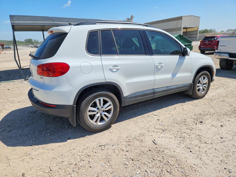 2017 Volkswagen Tiguan მანქანა იყიდება აუქციონზე, vin: WVGAV7AX5HK026552, აუქციონის ნომერი: 57751826