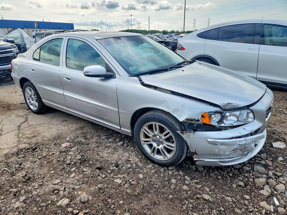 2008 Volvo S60 მანქანა იყიდება აუქციონზე, vin: YV1RH592382670802, აუქციონის ნომერი: 58725216