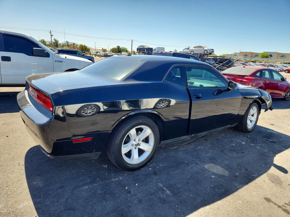 2013 Dodge Challenger მანქანა იყიდება აუქციონზე, vin: 2C3CDYAG5DH705216, აუქციონის ნომერი: 57926166