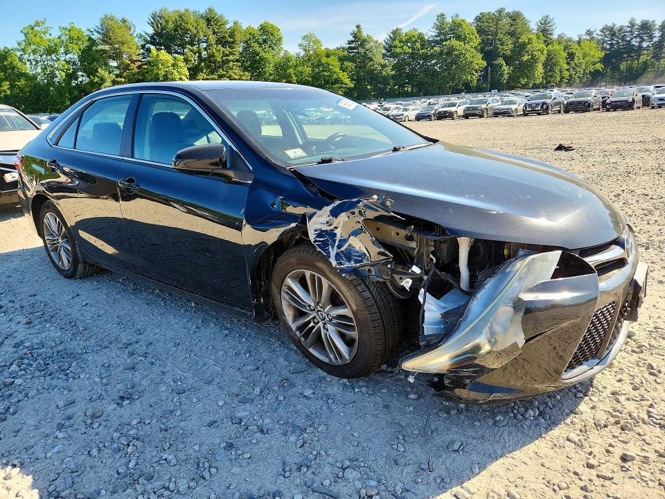 56648786 :رقم المزاد ، 4T1BF1FK3FU958522 vin ، 2015 Toyota Camry مزاد بيع