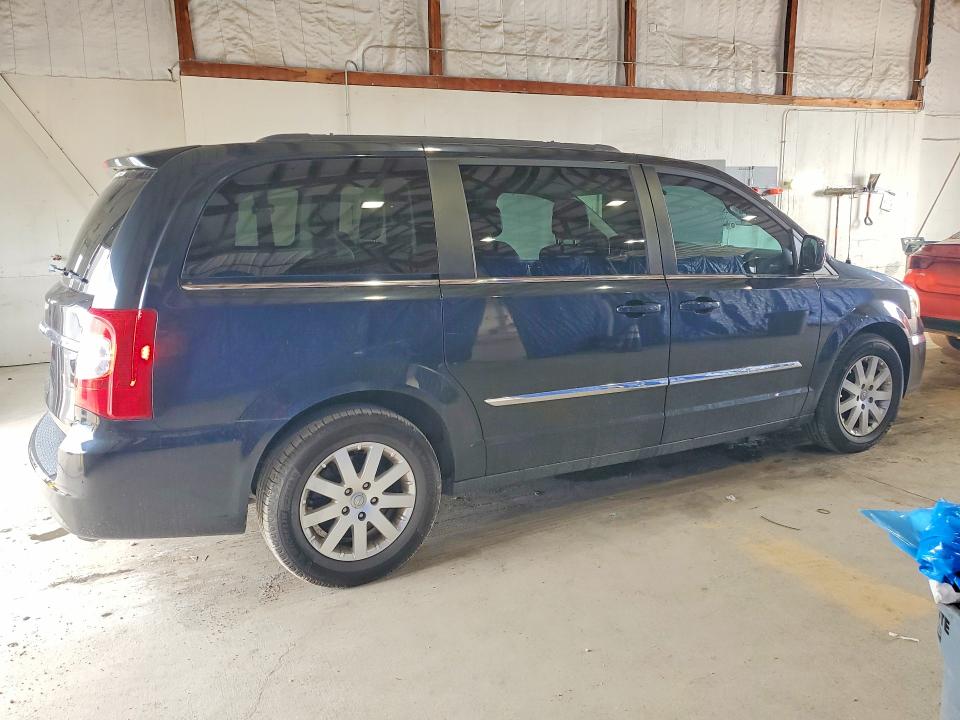 58889516 :رقم المزاد ، 2C4RC1BG8GR268244 vin ، 2016 Chrysler Town & Country مزاد بيع