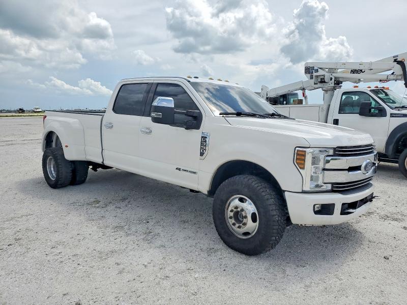 58826156 :رقم المزاد ، 1FT8W3DT0JEC38104 vin ، 2018 Ford F350 مزاد بيع