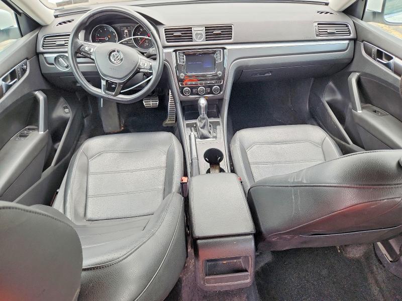 54399496 :رقم المزاد ، 1VWDT7A31HC020307 vin ، 2017 Volkswagen Passat مزاد بيع