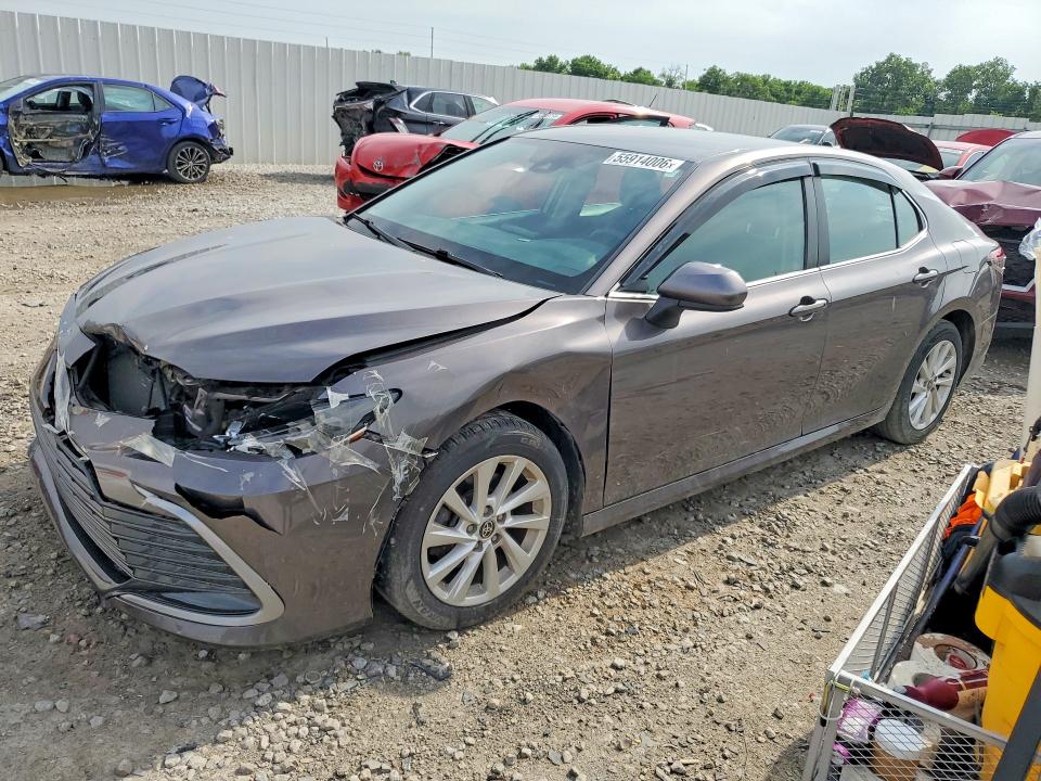 Продаж на аукціоні авто 2022 Toyota Camry, vin: 4T1C11AK3NU668676, номер лоту: 55914006