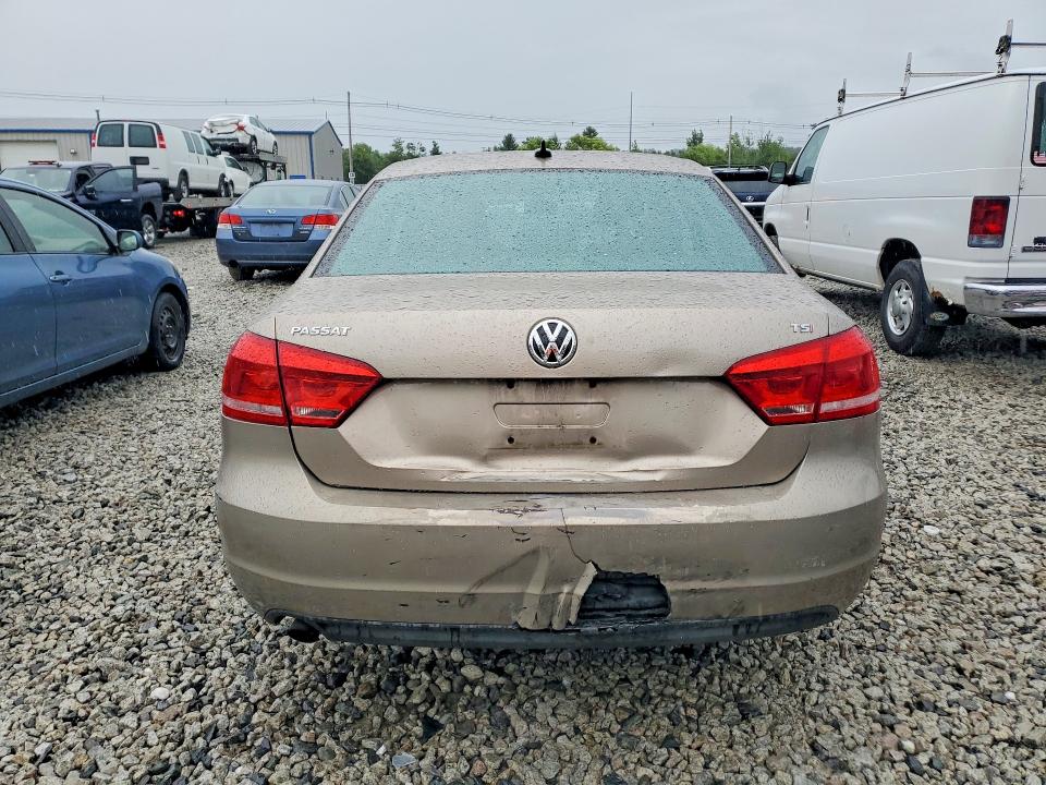 57904116 :رقم المزاد ، 1VWAT7A36FC016575 vin ، 2015 Volkswagen Passat مزاد بيع