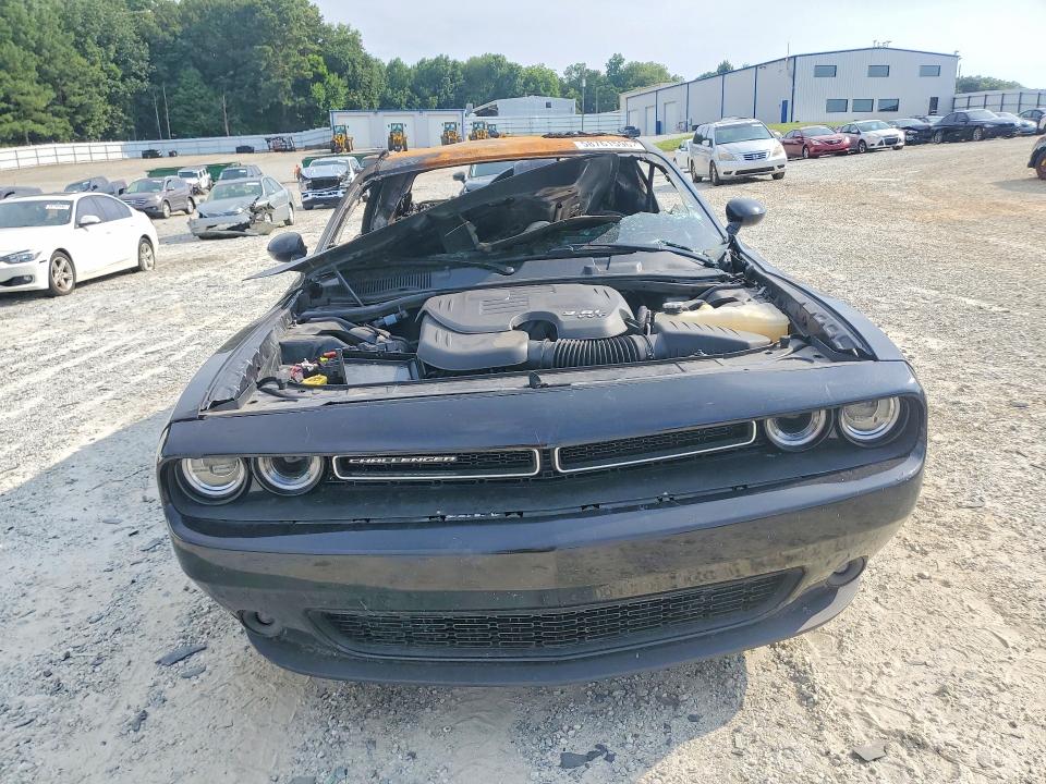58761596 :رقم المزاد ، 2C3CDZAG5NH143678 vin ، 2022 Dodge Challenger مزاد بيع
