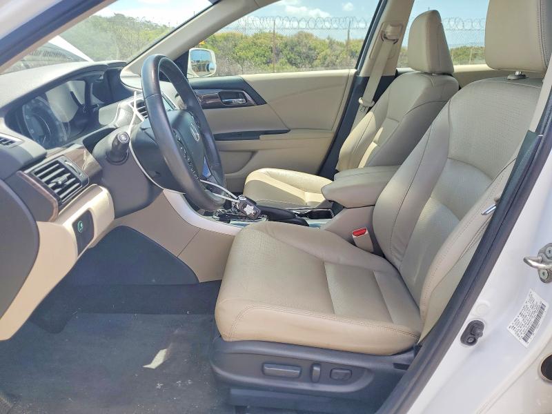 56539856 :رقم المزاد ، 1HGCR3F86HA010573 vin ، 2017 Honda Accord مزاد بيع