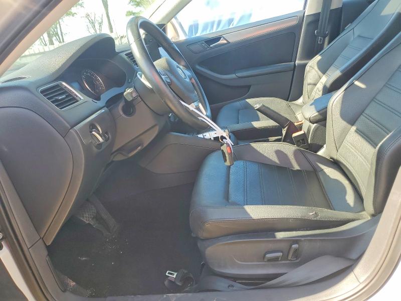 54970616 :رقم المزاد ، 3VWL17AJ3EM404132 vin ، 2014 Volkswagen Jetta مزاد بيع