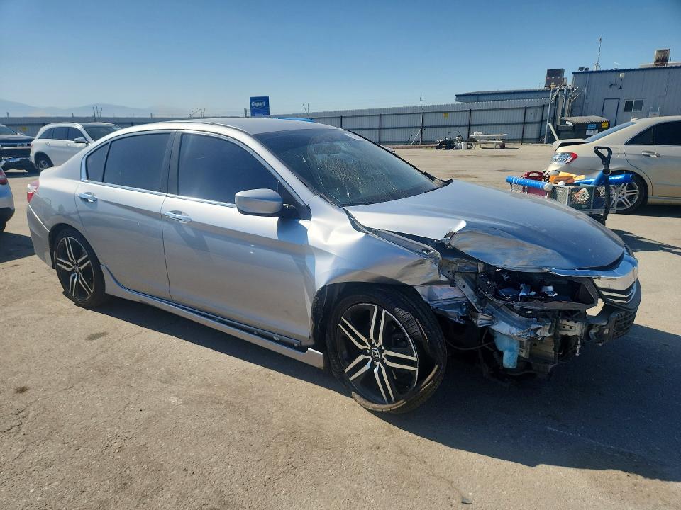 2017 Honda Accord მანქანა იყიდება აუქციონზე, vin: 1HGCR2F12HA184654, აუქციონის ნომერი: 57867786