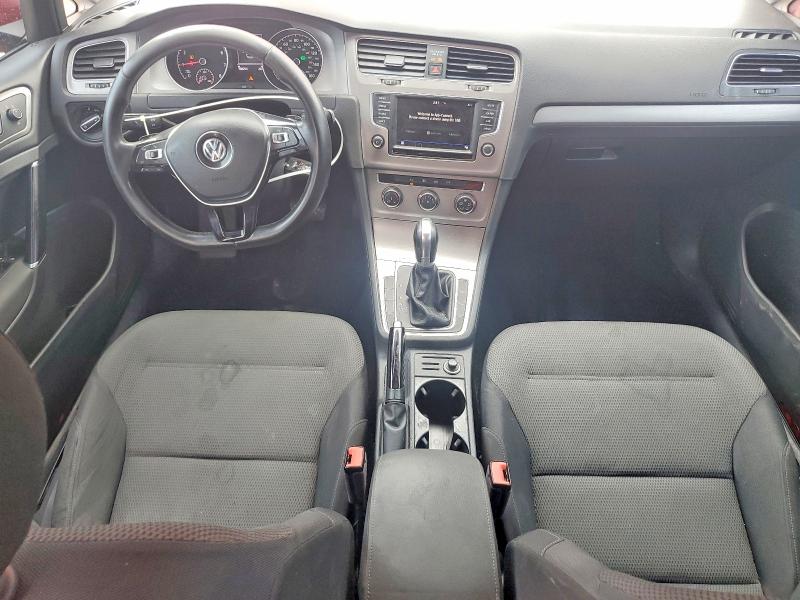 56239496 :رقم المزاد ، 3VW217AU7HM073906 vin ، 2017 Volkswagen Golf مزاد بيع