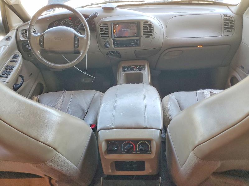 Продажа на аукционе авто 2000 Ford Expedition, vin: 1FMFU18L7YLB54682, номер лота: 55843726