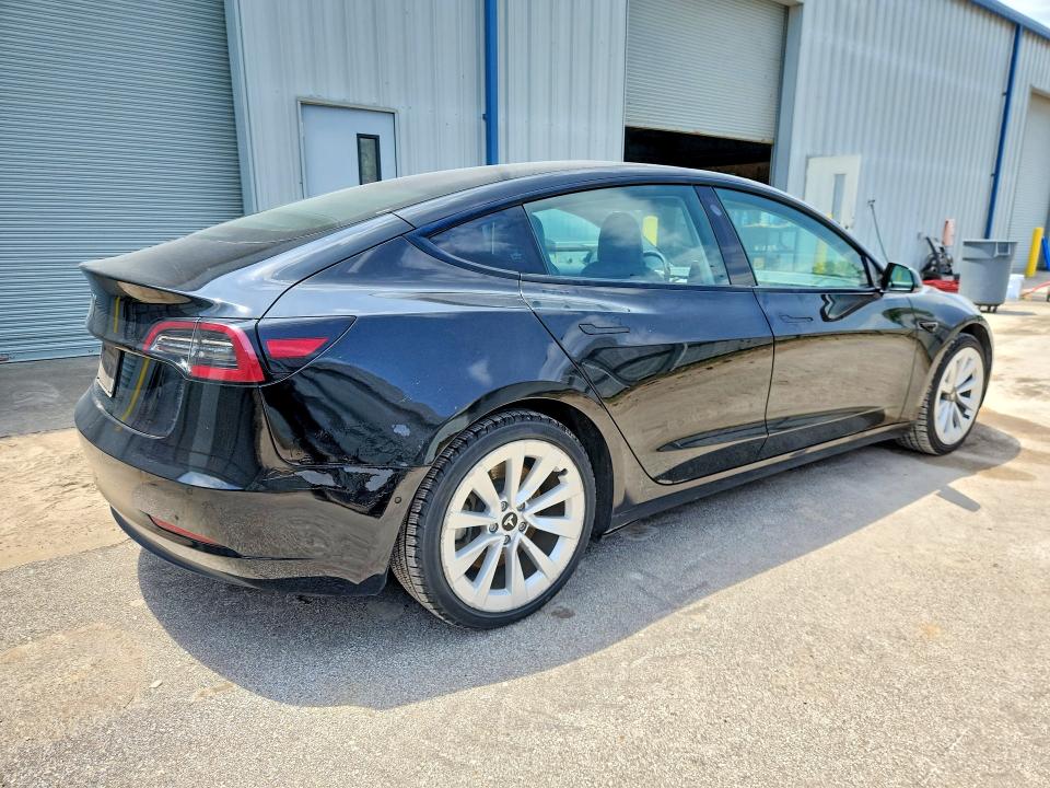 56054766 :رقم المزاد ، 5YJ3E1EAXNF370936 vin ، 2022 Tesla Model 3 مزاد بيع
