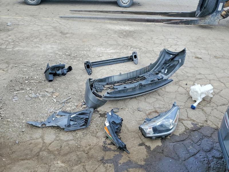 57132096 :رقم المزاد ، 3KPA24AD7ME372729 vin ، 2021 Kia Rio مزاد بيع