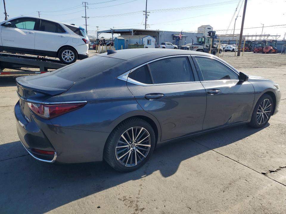 56722936 :رقم المزاد ، 58ADA1C1XPU030526 vin ، 2023 Lexus Es 300h مزاد بيع