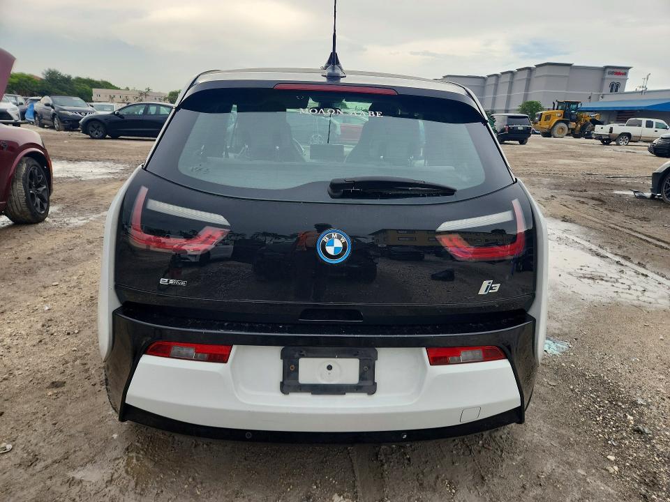 2016 Bmw I3 მანქანა იყიდება აუქციონზე, vin: WBY1Z4C52GV505879, აუქციონის ნომერი: 57301656