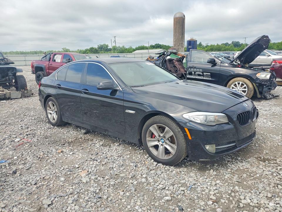 55590446 :رقم المزاد ، WBAFR1C59BC750380 vin ، 2011 Bmw 528 مزاد بيع