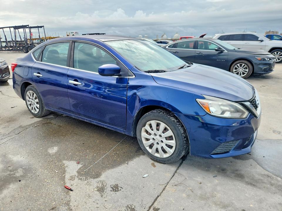57066496 :رقم المزاد ، 3N1AB7AP4JY221470 vin ، 2018 Nissan Sentra مزاد بيع