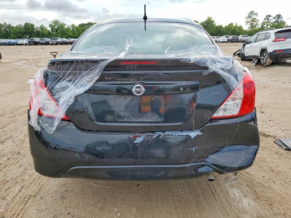 56601586 :رقم المزاد ، 3N1CN7AP0HL880864 vin ، 2017 Nissan Versa مزاد بيع