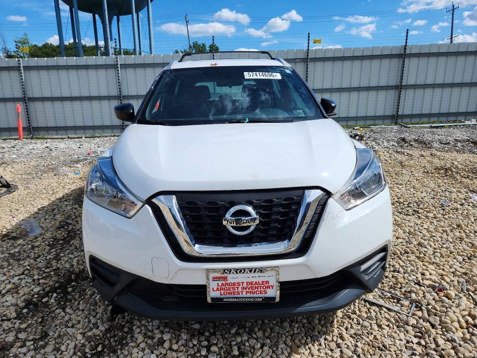 Продажа на аукционе авто 2018 Nissan Kicks, vin: 3N1CP5CU9JL530429, номер лота: 57414696