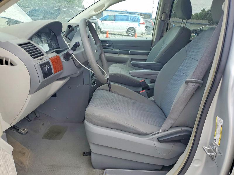 2009 Chrysler Town & Country მანქანა იყიდება აუქციონზე, vin: 2A8HR44E69R526800, აუქციონის ნომერი: 56860916