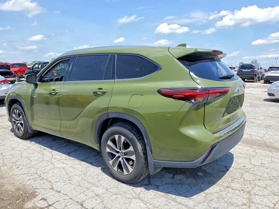 56549556 :رقم المزاد ، 5TDGBRCH7MS063646 vin ، 2021 Toyota Highlander مزاد بيع