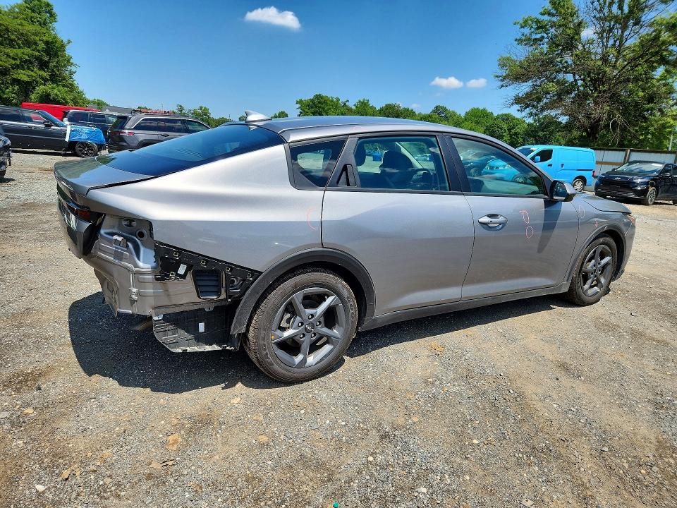 2025 Kia K4 მანქანა იყიდება აუქციონზე, vin: 3KPFT4DE5SE100801, აუქციონის ნომერი: 76293685