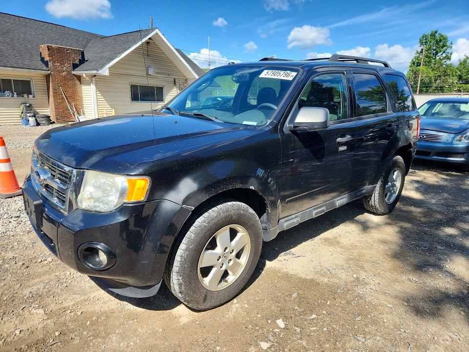 2011 Ford Escape მანქანა იყიდება აუქციონზე, vin: 1FMCU0DG3BKA79899, აუქციონის ნომერი: 57905796