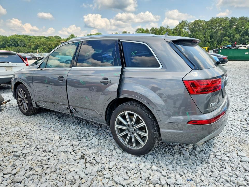 2017 Audi Q7 მანქანა იყიდება აუქციონზე, vin: WA1VAAF77HD044041, აუქციონის ნომერი: 58945056
